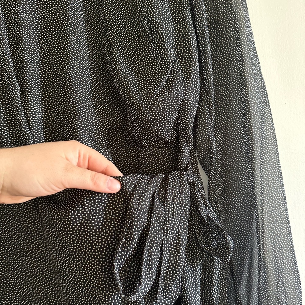 Abercrombie & Fitch Black/White Polka Dot Ruffle Chiffon Sheer Sleeve Dress - Picture 6 of 7